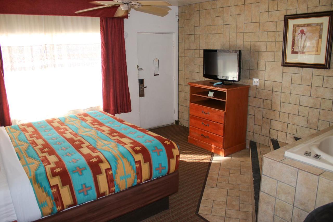 The Classic Desert Aire Hotel 앨라모고도 외부 사진